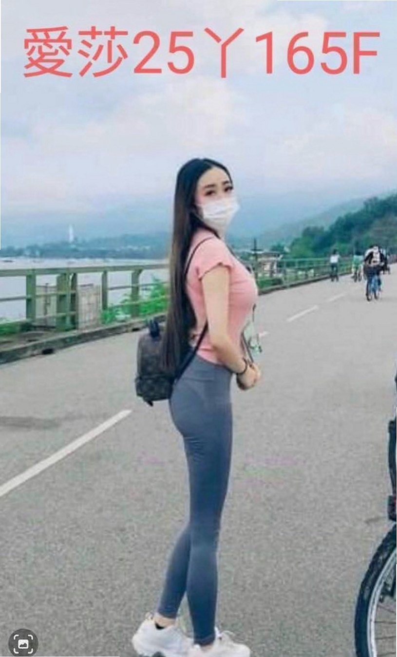 官田叫小姐推薦▷如雲▷外拍模特兒▷身高165cm▷體重46kg▷胸圍E罩杯▷年齡20歲▷人很好 很有人情味 大方氣質 溫柔的哦 超淫蕩 耐操 敢玩 配合度高 敢玩